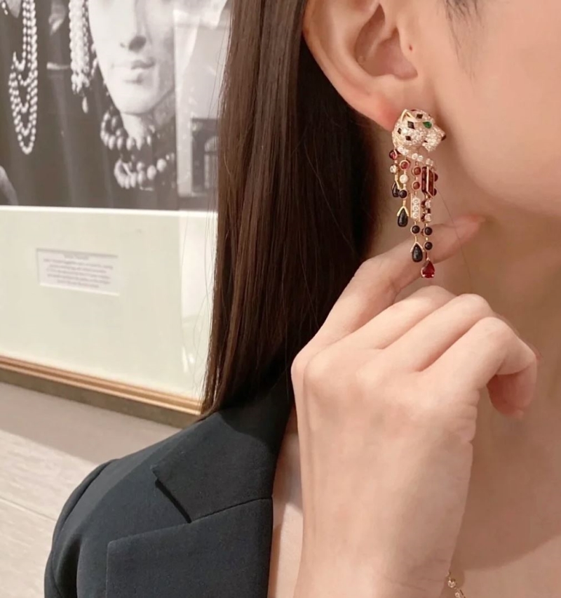 Ca*t1er earrings